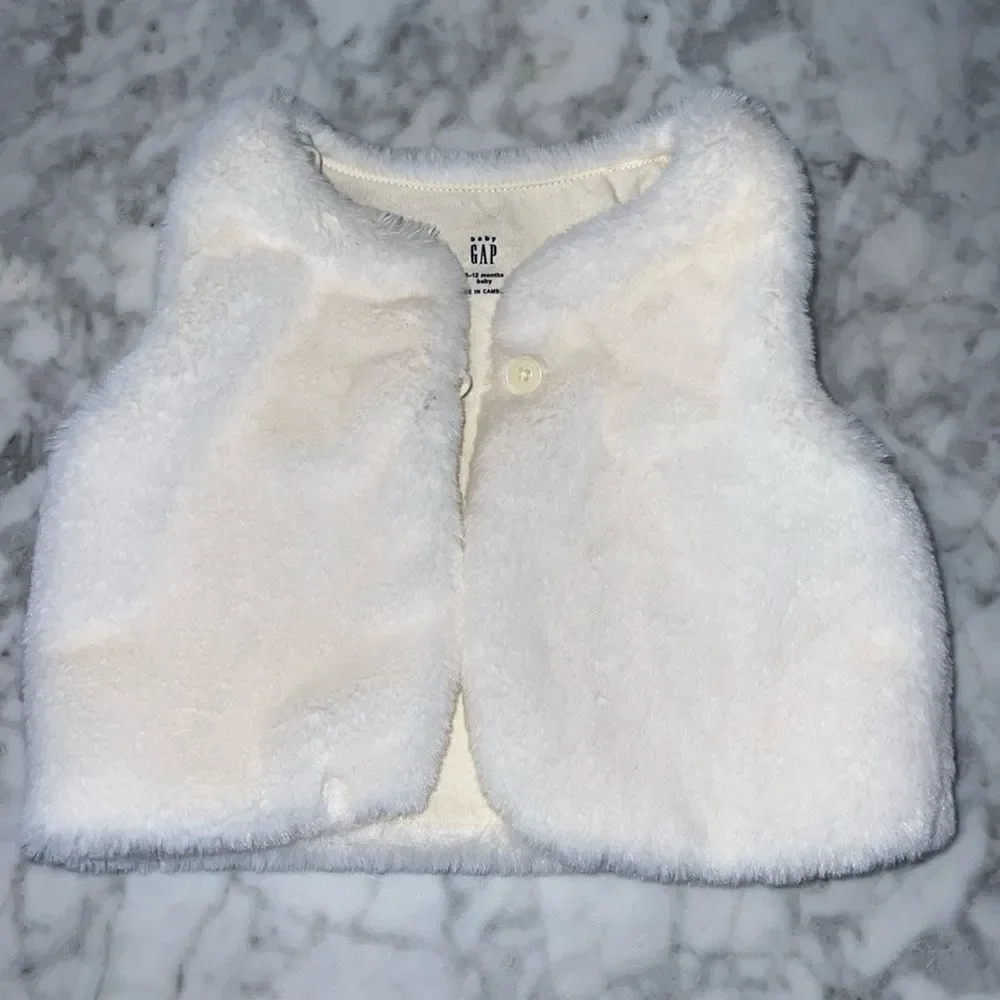 BABY GAP VEST 6/12M